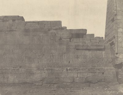 Karnak, Tempel südlich der Hypostylhalle, Südwand (Außenseite) von John Beasly Greene